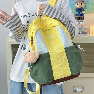 休闲轻便户外登山旅行校园背包女休闲迷你双肩包包撞色小书包