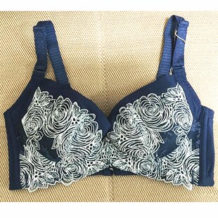 调整型3 雕镂沁语 4杯蝶形短文胸塑型内衣 Q1003 莱特妮丝专柜正品