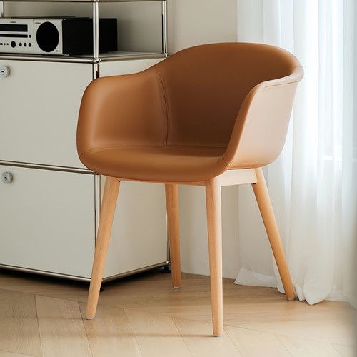 北欧实木软包扶手餐椅