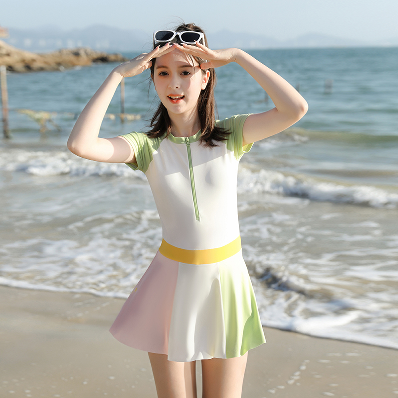 小清新女童连体泳衣裙式平角裤