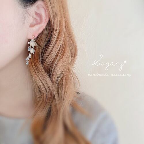 豆记镀金优雅铃兰可爱百搭耳钉