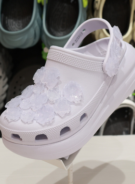 Crocs洞洞鞋卡洛驰新款经典泡芙花簇厚底女鞋涉水沙滩凉鞋213121