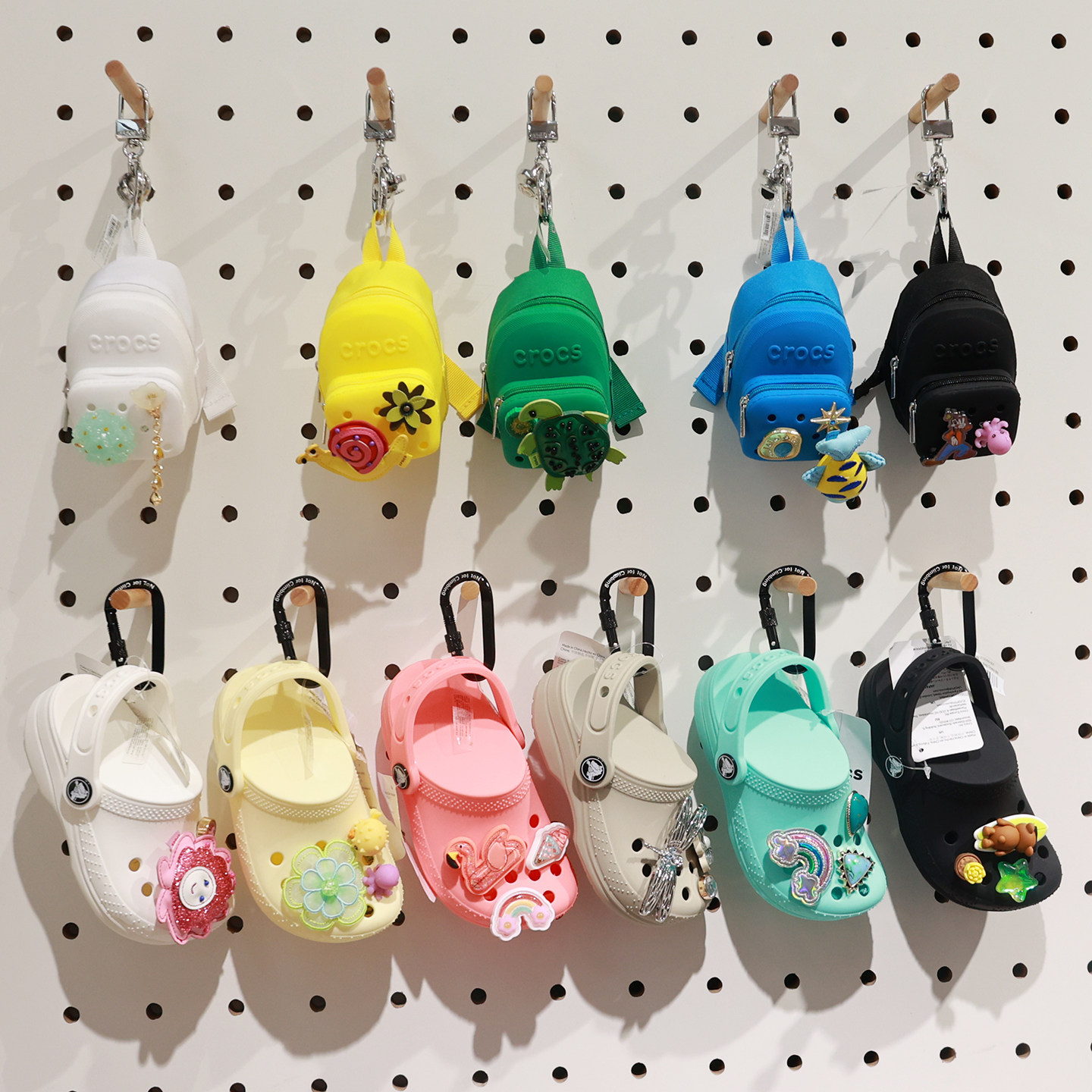Crocs迷你钥匙小包外挂钥匙挂件图片