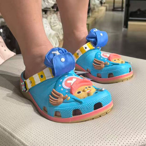 Crocs航海王乔巴亲子洞洞鞋