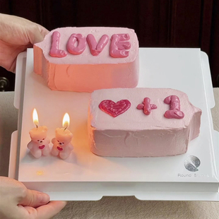 包邮网红七夕情人节烘焙蛋糕装饰对话框切模表白塑料模具小熊蜡烛