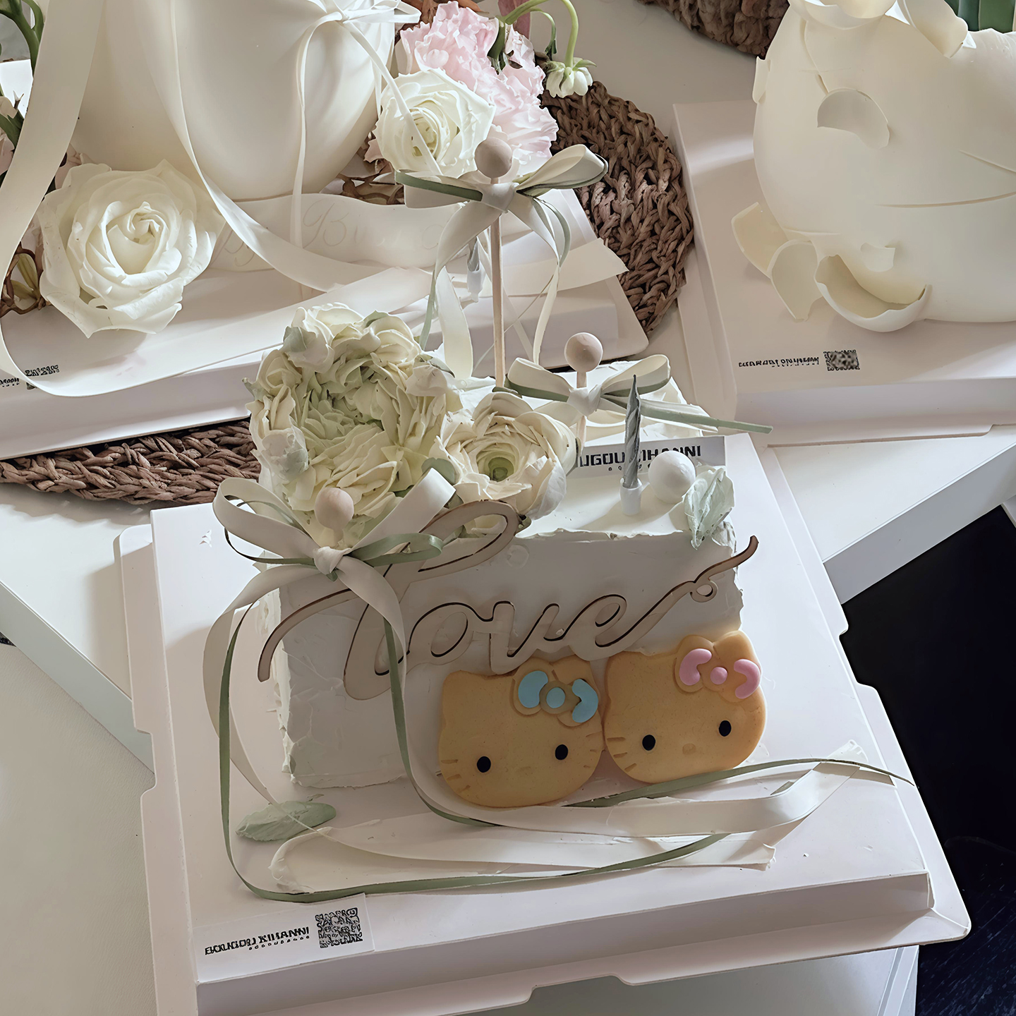 包邮网红韩式裱花朵蛋糕巧克力硅胶模具可爱kt猫饼干模具love插件