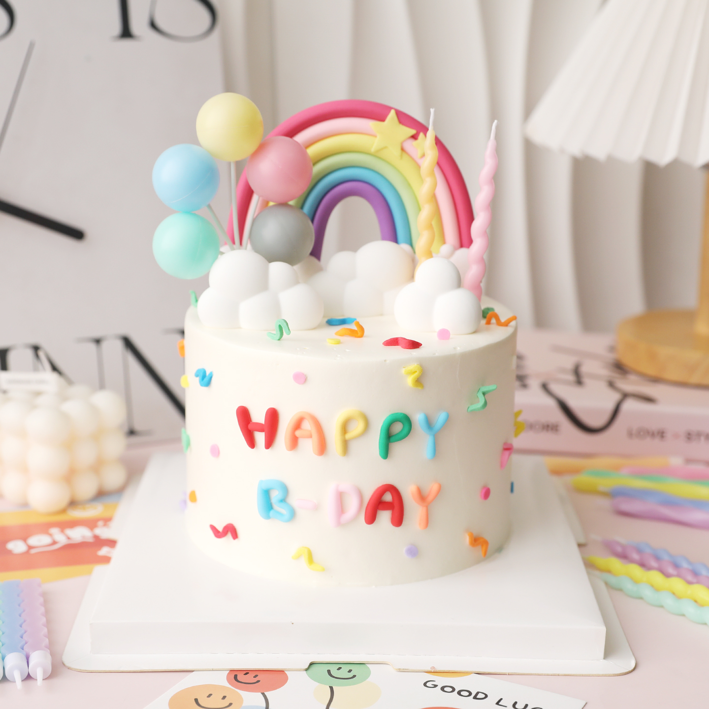 网红HAPPY彩虹生日蛋糕装饰气球彩色蜡烛插件烘焙生日快乐甜品