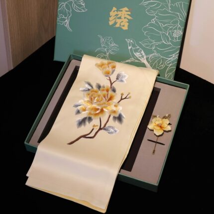 苏绣刺绣围巾非遗手工缠花胸针套装礼盒送老外妈妈母亲节特色礼品