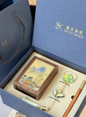 苏绣胡桃木手工刺绣笔筒摆件书签成品中国特色文创送老外礼物