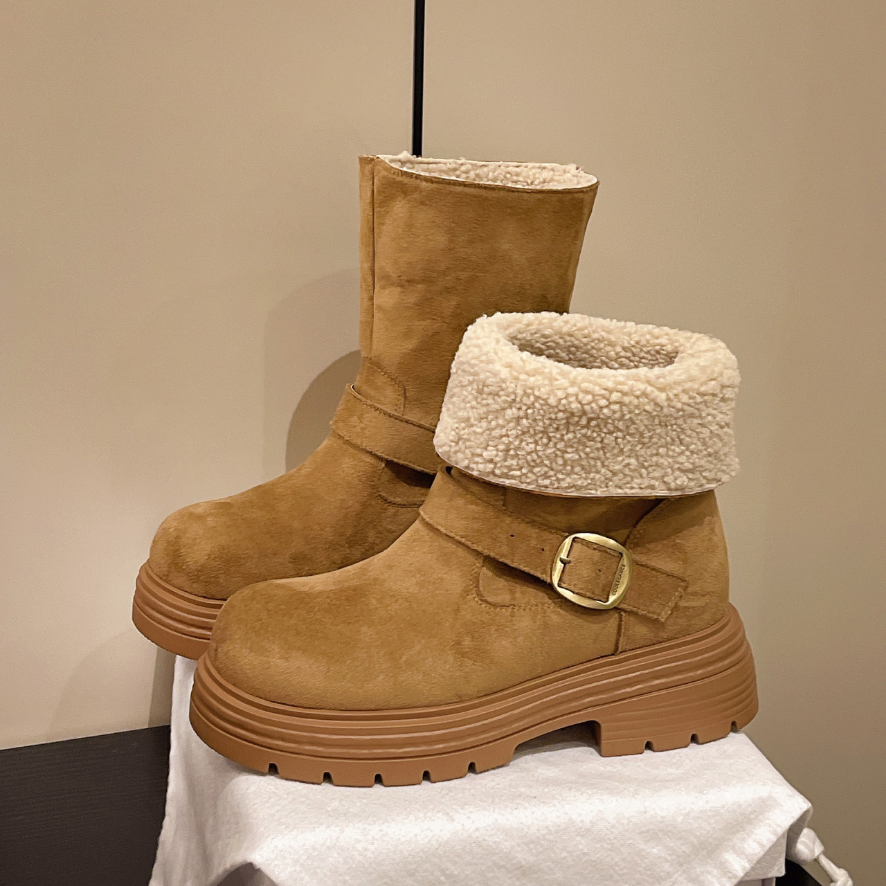 翻筒两穿雪地靴厚底鞋