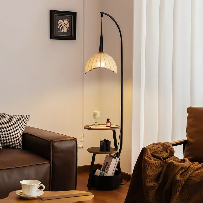 中古卧室落地灯法式布艺客厅沙发旁置物架灯一体式无线充电装饰灯