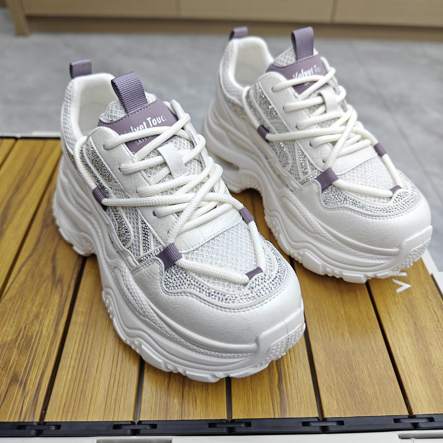 透气网老爹鞋女2026春新款厚底时尚水钻增高超轻便百搭休闲运动鞋