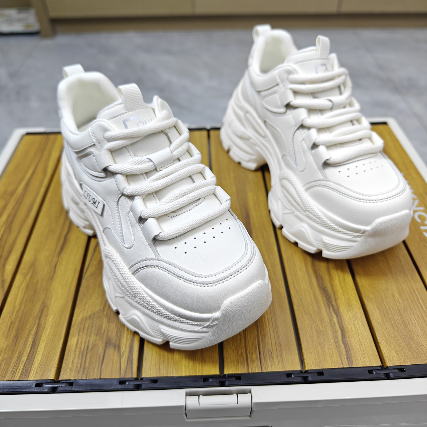 小个子女真皮老爹鞋2026爆款时尚