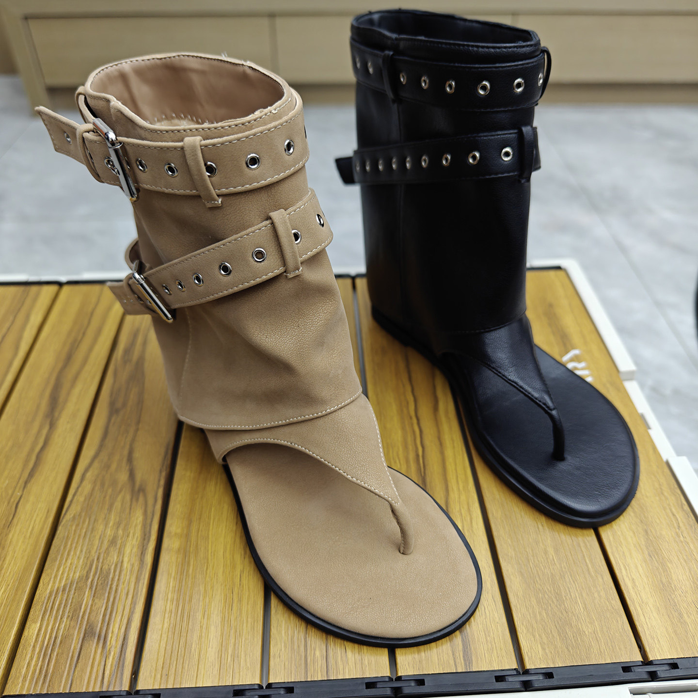 超火内增高夹趾凉靴女2026新款辣妹短筒裤管靴夹脚人字拖靴子凉鞋