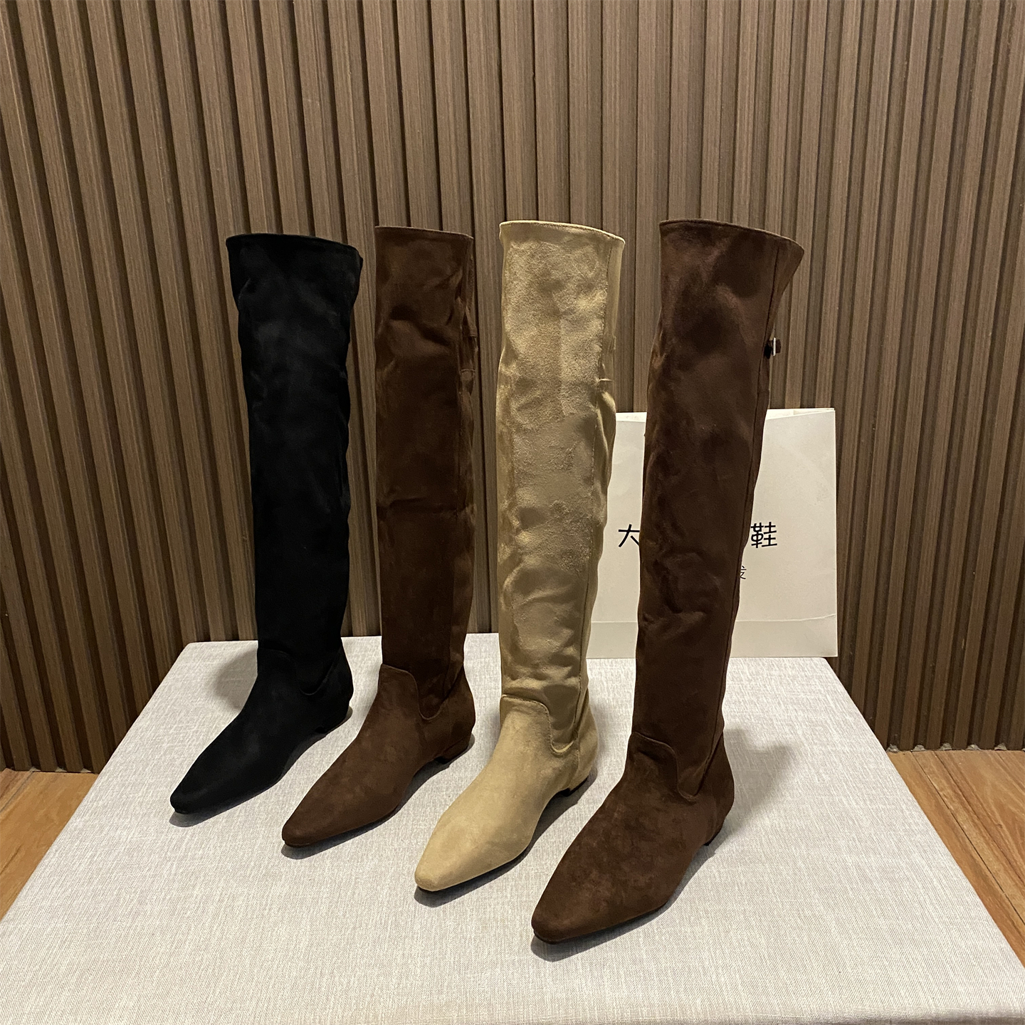 欧美炸街绒面尖头骑士靴内增高