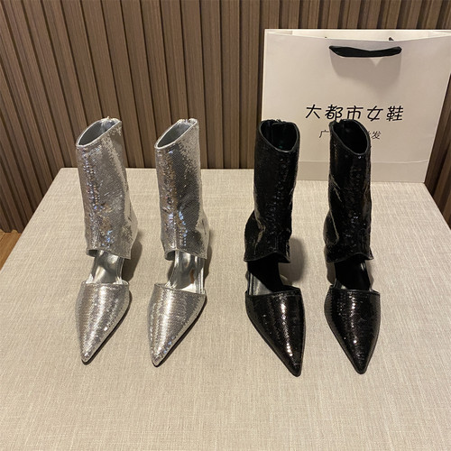 银色闪闪亮片尖头罗马后拉链凉靴