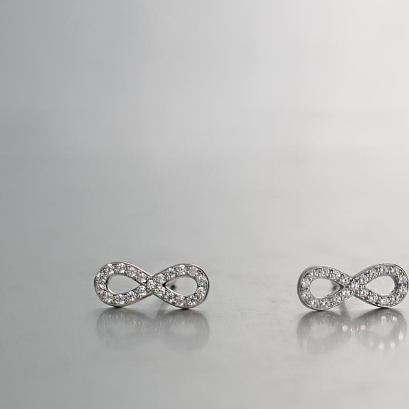 Natalia 每日日常系列 独家 925银 Infinity 耳钉