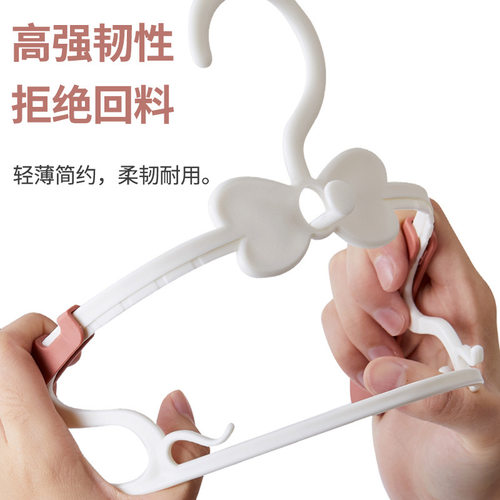 ZQ儿童衣架婴儿宝宝小衣服家用可伸缩晒晾无痕挂中童大童衣挂的架