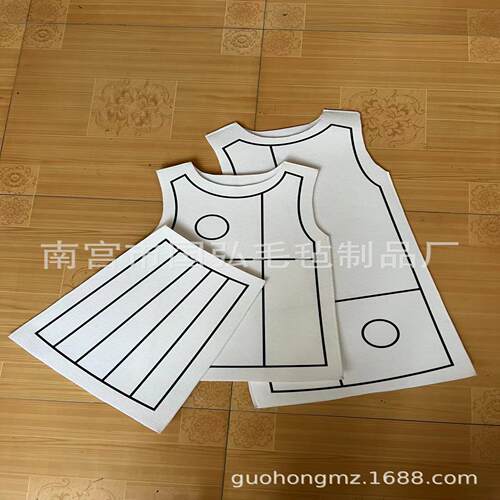 网红样板房衣帽间展厅衣柜毛毡印花衣服道具假衣服女裙装饰品摆件