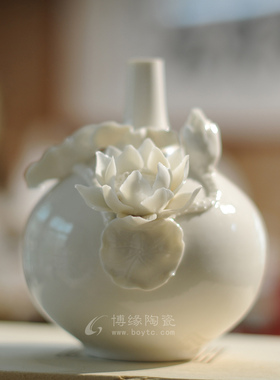工艺花卉素雅风送礼摆件德化白瓷