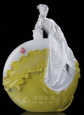 荷塘月色古典风抚琴会所德化白瓷