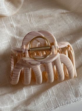 奶糖色抓夹发夹高级感气质盘发鲨鱼夹发饰新款网红2025年