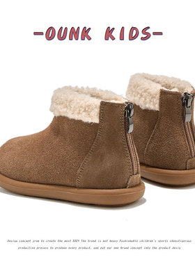 真皮女童驼色雪地靴2025冬季男童防寒保暖大棉鞋儿童中筒勃肯鞋子