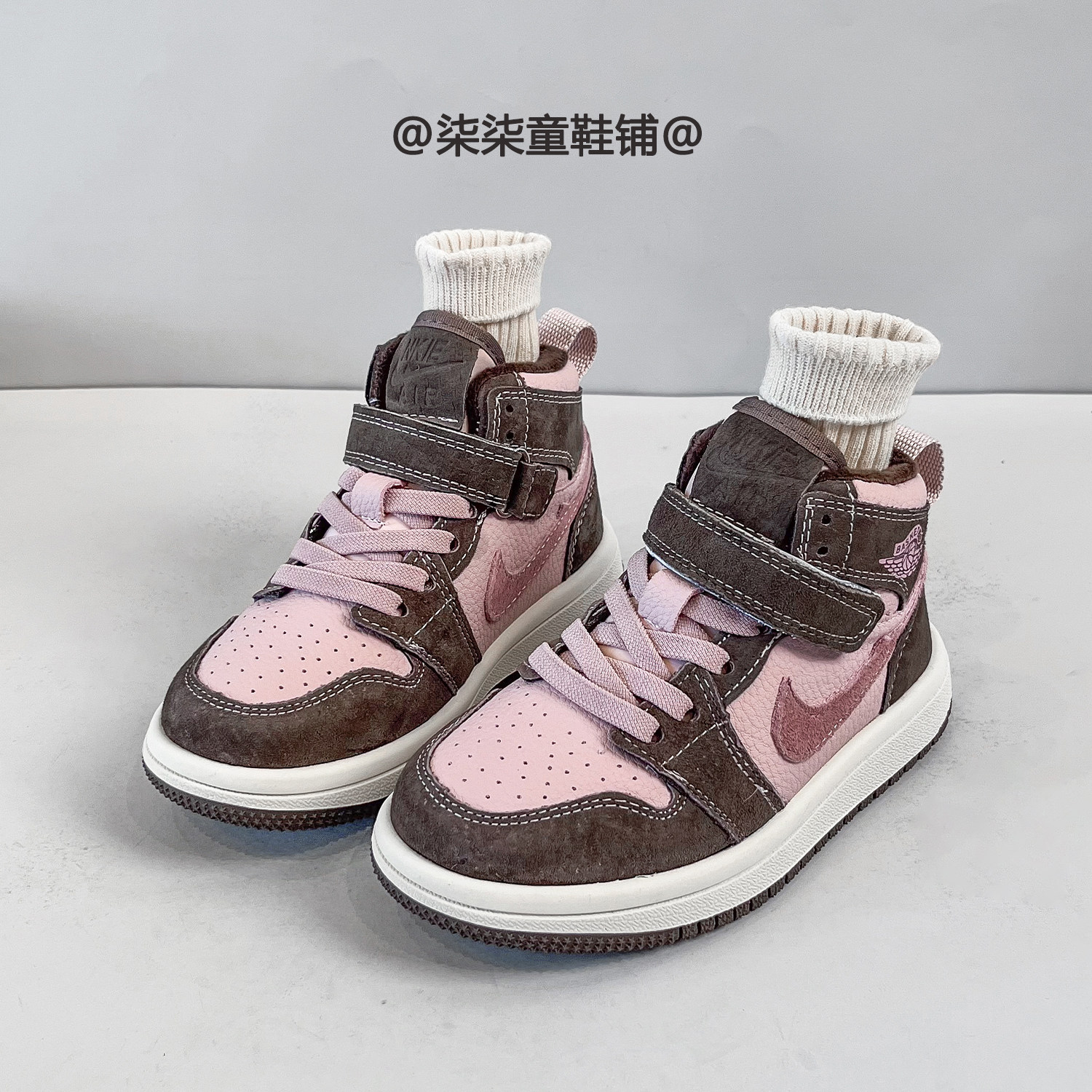 小二推荐儿童加绒保暖运动鞋板鞋