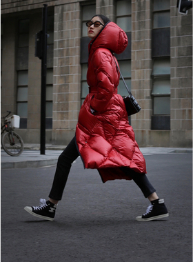 无有无印深红加厚保暖白鸭绒过膝连帽修身长款羽绒服21234