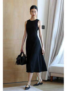 无有无印黑色无袖醋酸舒适凉爽透气中长款圆领小黑裙连衣裙M23174