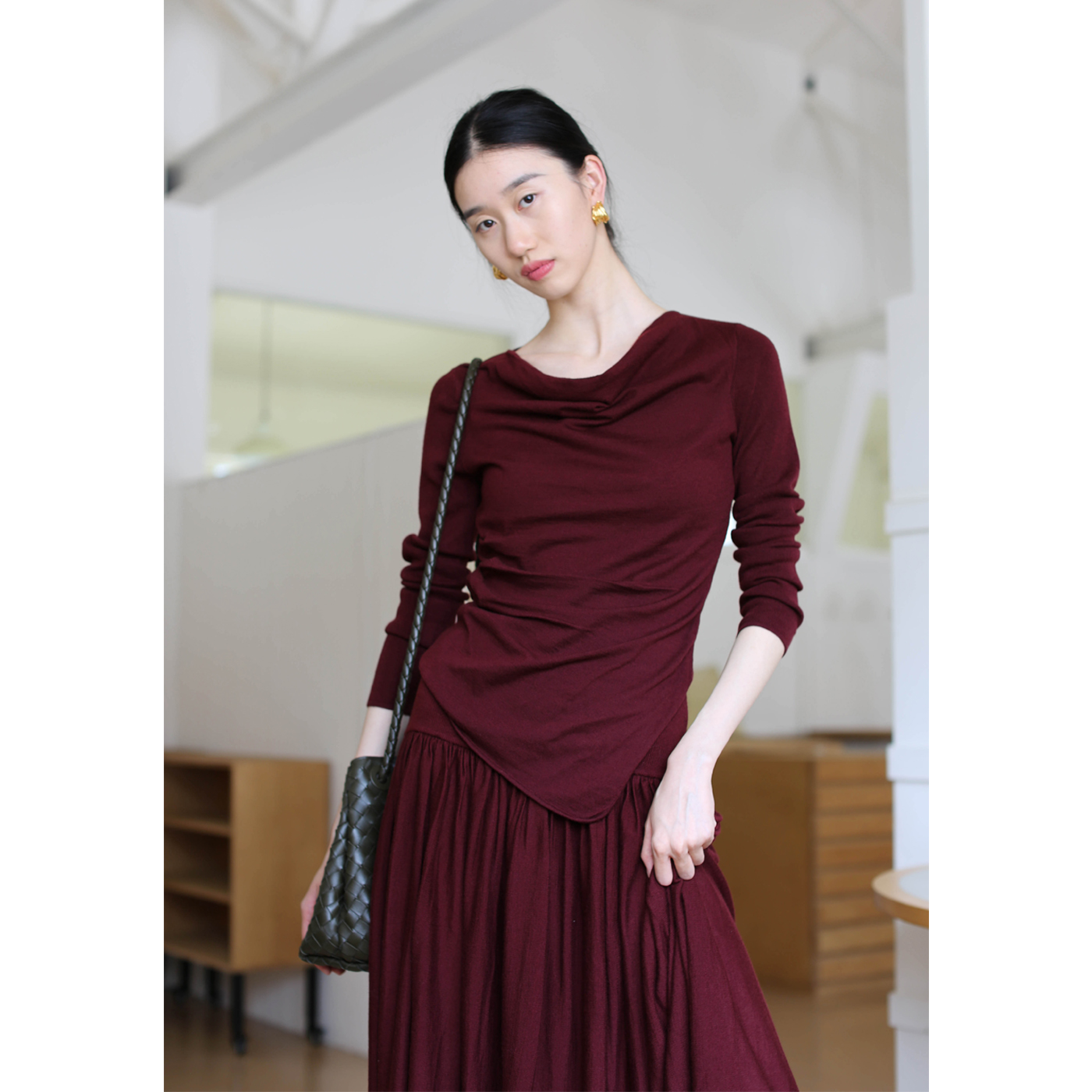 无有无印套头堆堆领针织上衣