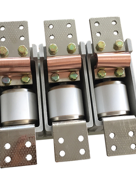 CKJ5-800A/1000A/1250A/1600A型交流低压真空接触器（立式）