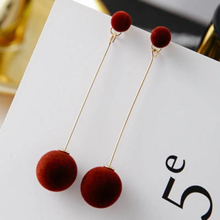 秋冬新款安可拉红毛绒球耳环女气质长款流苏耳钉圣诞新年耳饰