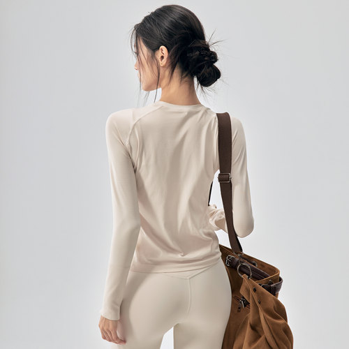 健身女孩修身透气弹力瑜伽服长袖
