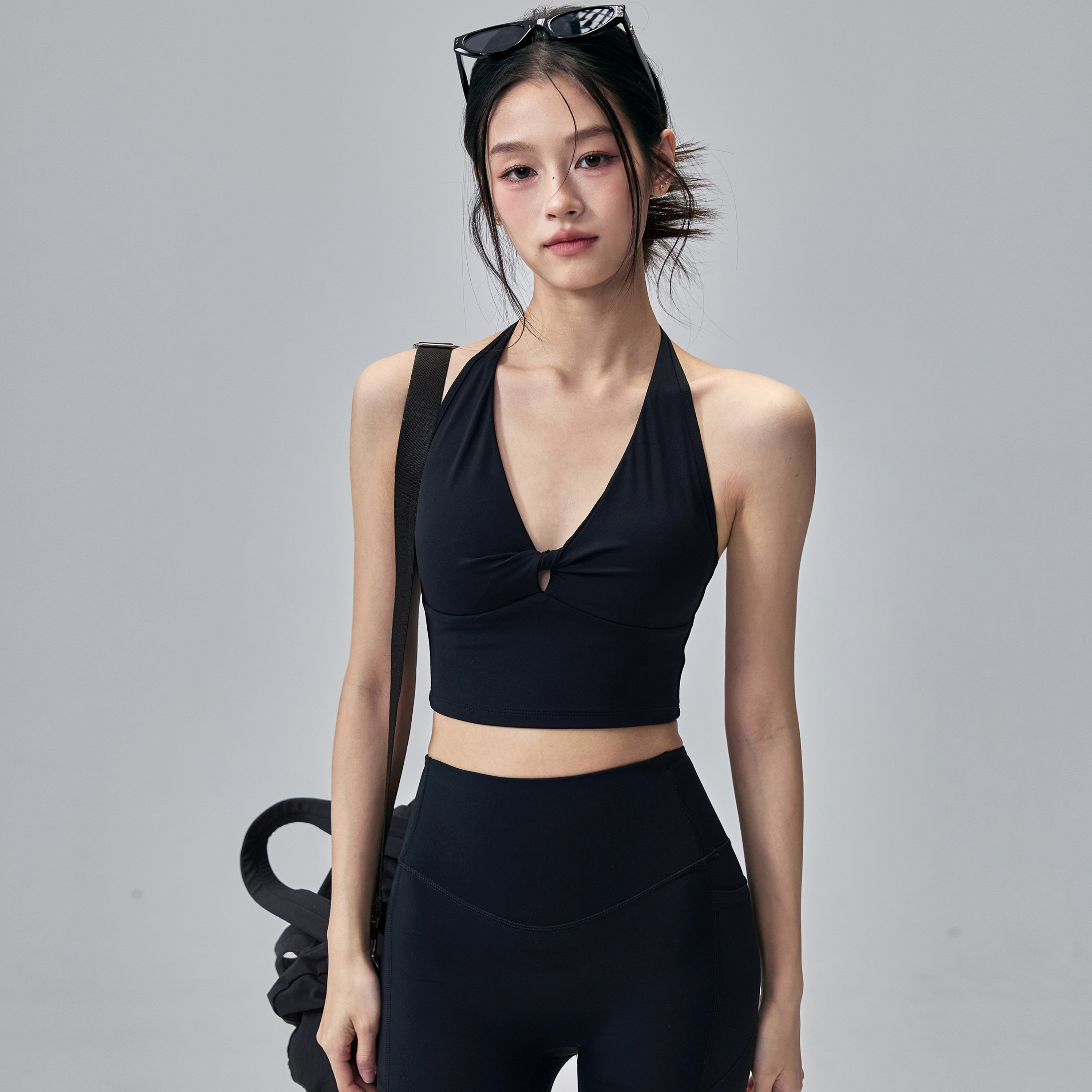 健身女孩一体式运动内衣防震挂脖美背瑜伽背心性感跑步训练文胸新