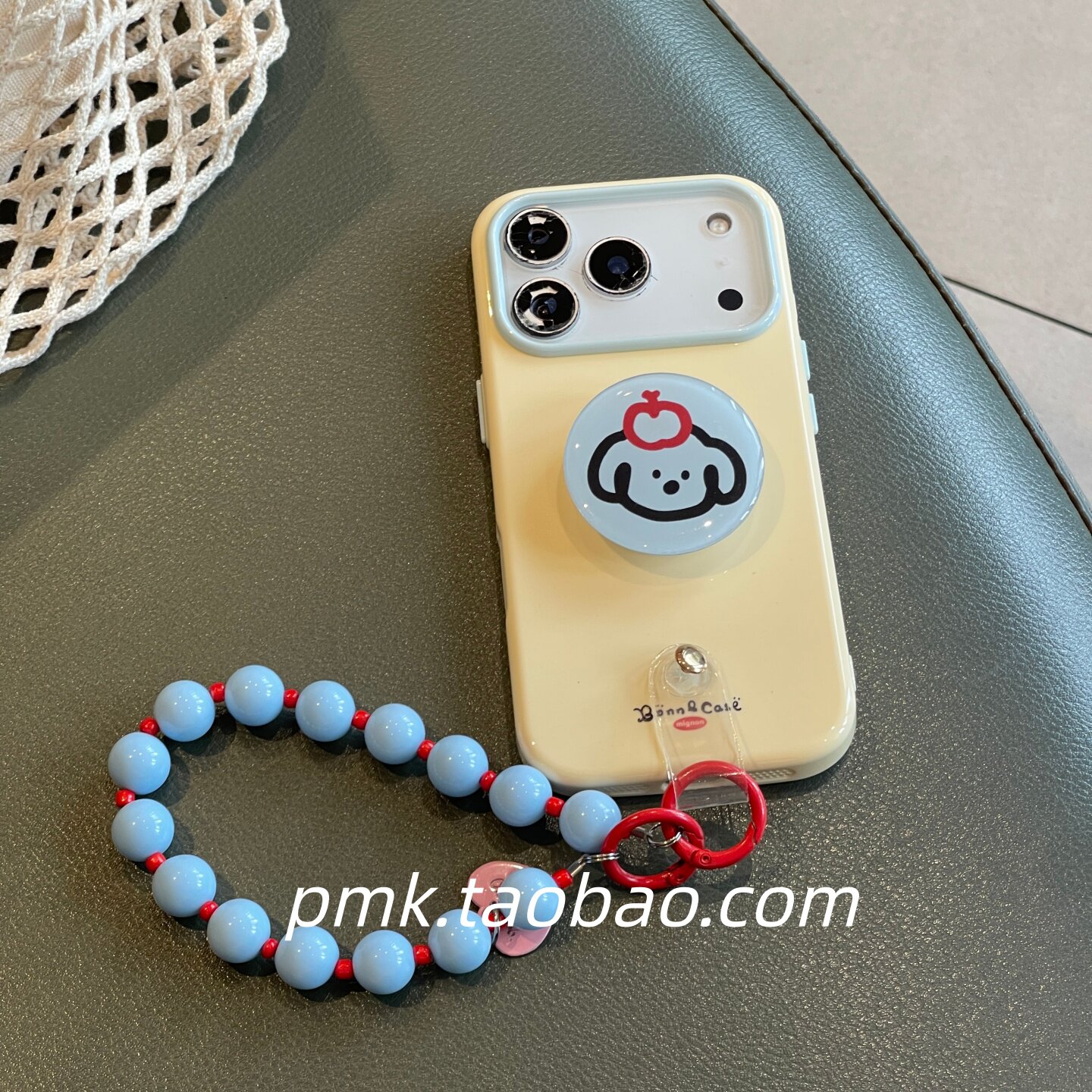 软萌ins奶黄色卡通可爱苹果小狗支架串珠手链适用苹果17promax手机壳iphone16pro新款15女款14便捷式13手提