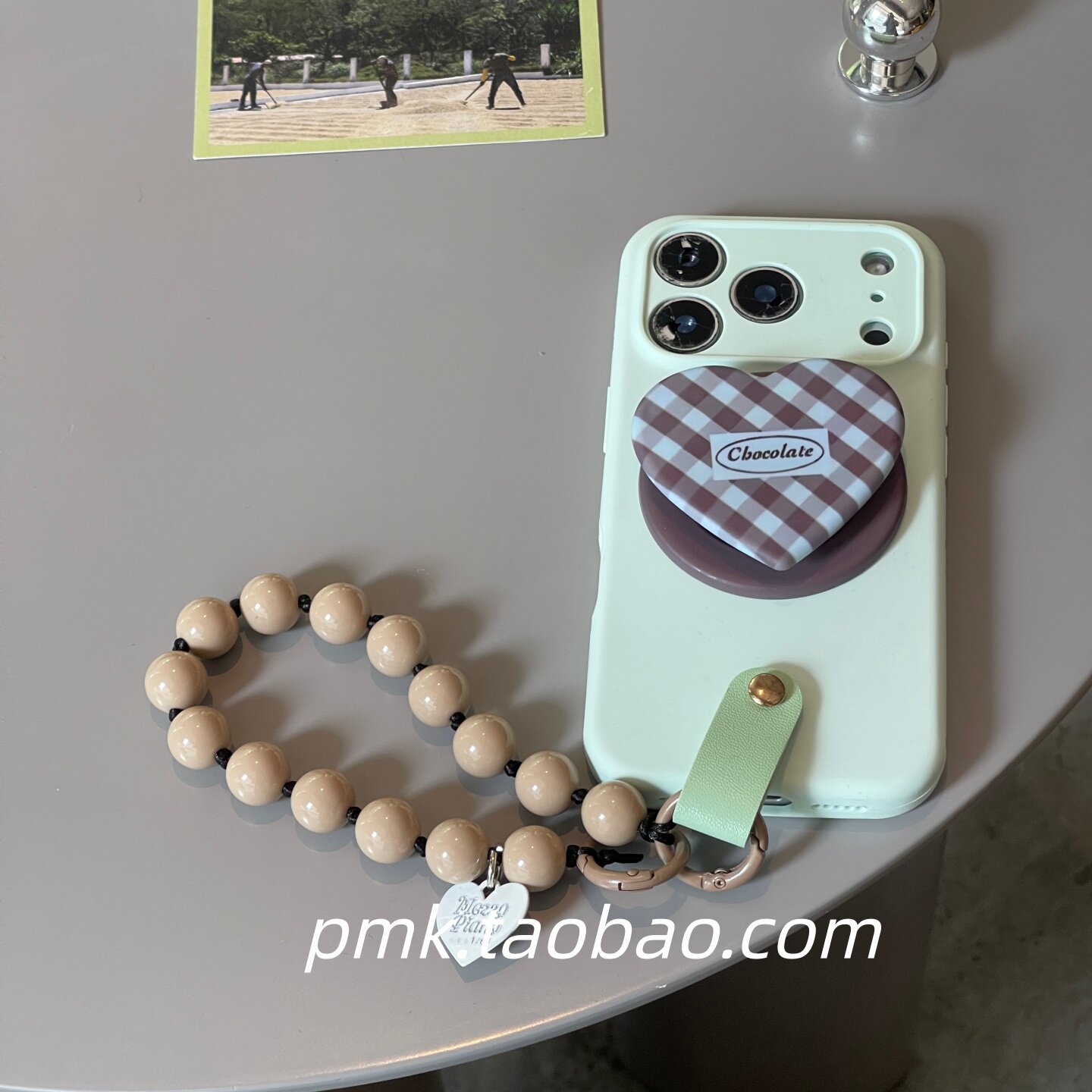 ins风淡绿肤感磁吸字母格纹爱心支架适用于苹果17ProMax手机壳手链串珠iPhone16Pro少女心15简约14小清新13pm