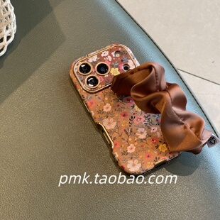 小众ins棕花朵树叶大视窗适用iPhone16promax丝巾腕带弹力苹果15手机壳13Promax新款17手提14褶皱15Pro少女12