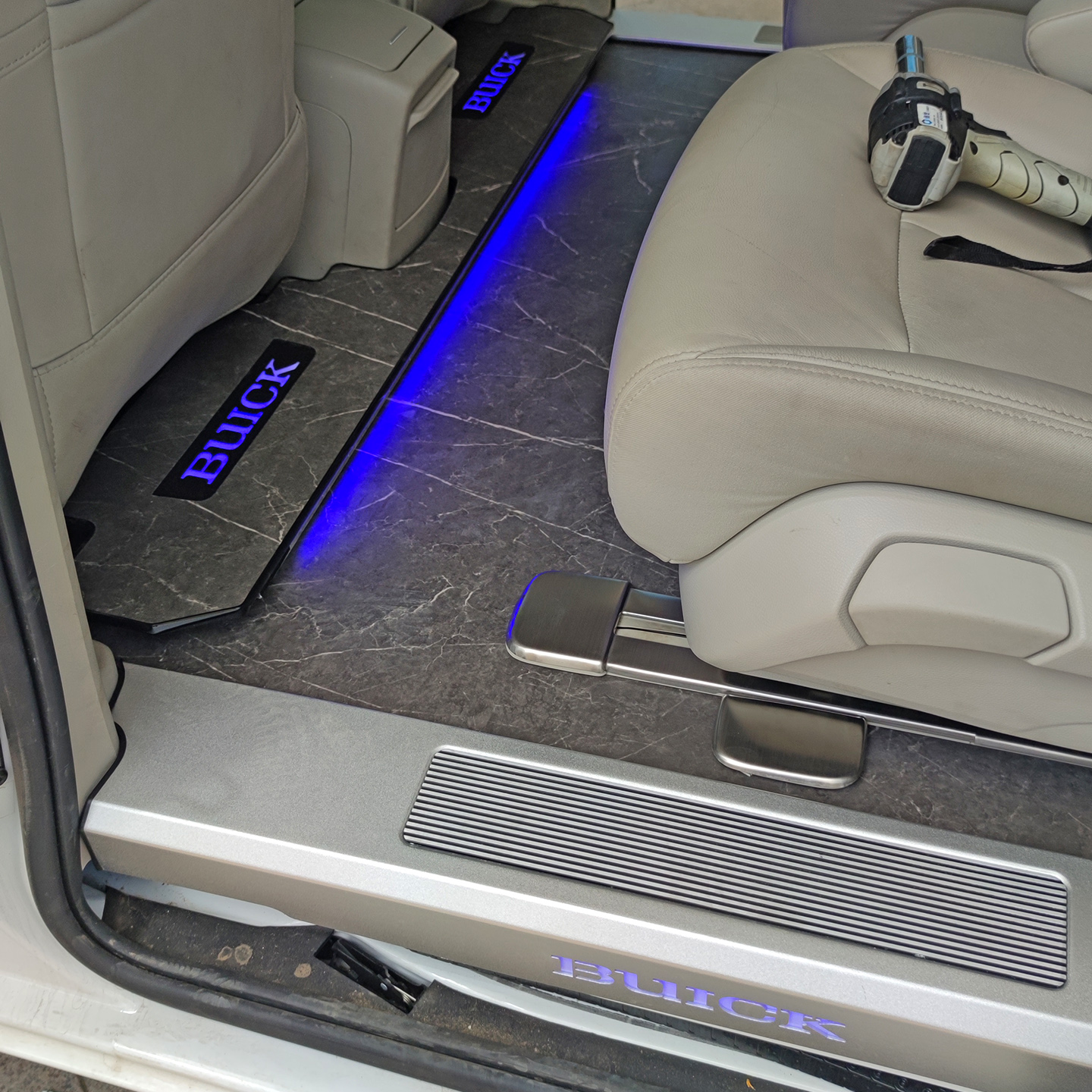 适用别克GL8航空铝地板胖头鱼652t25s商务汽车大理石纹改装专用