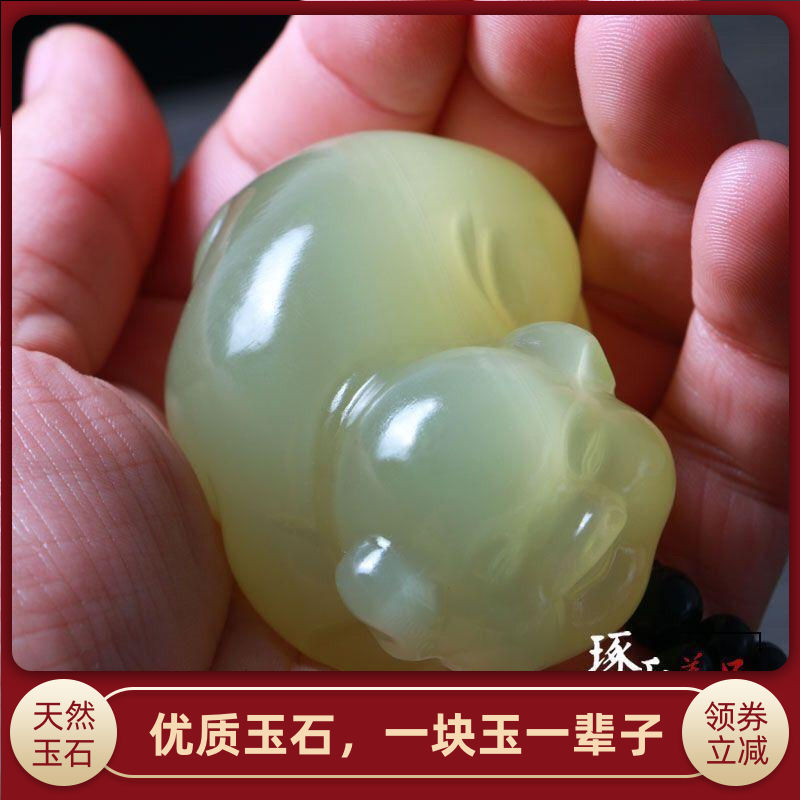 新疆和田玉小猪手把件青海料小猪手把件把玩饰品玉石12生肖立体