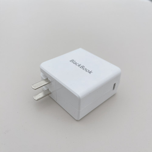 跟着穷人捡个漏24W PD快充充电器C口电源适配器type-c线冲