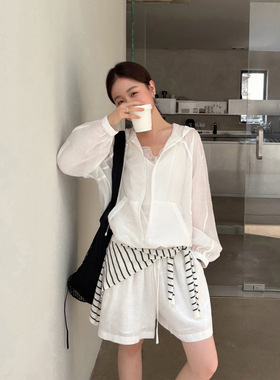 TG 户外防晒 轻透宽松百搭连帽抽绳休闲外套女2026夏日新款26474