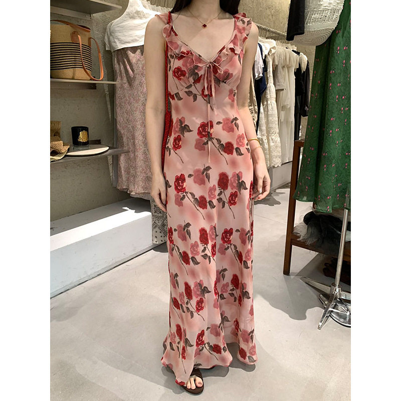 YP 优雅V领玫瑰花无袖连衣裙2026夏新款温柔碎花吊带裙 A6406