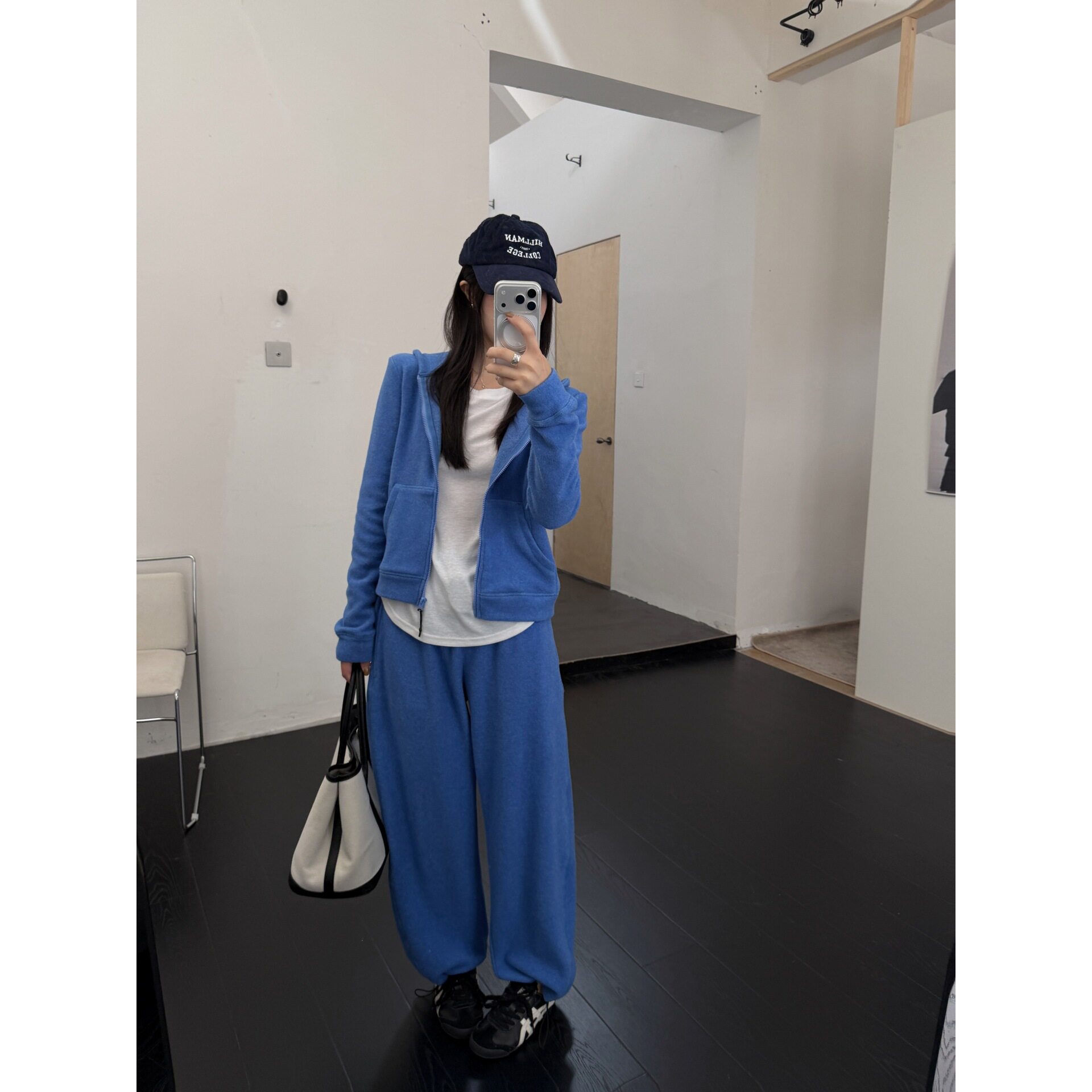 GAGD 明星同款舒适高弹云朵触感松软亲肤连帽拉链短卫衣+卫裤套装