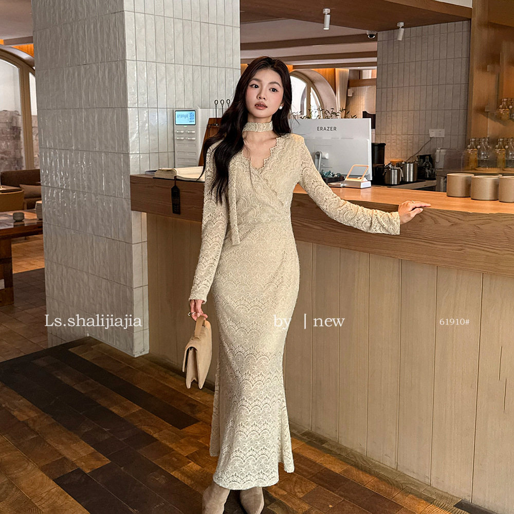 LS 法式蕾丝v领纯色修身连衣裙广州十三行2026冬季新款女装61910#