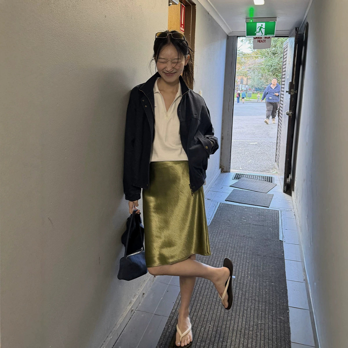 8.6上新 法式复古半身裙女高腰显瘦芥绿中长款气质缎面裙62129