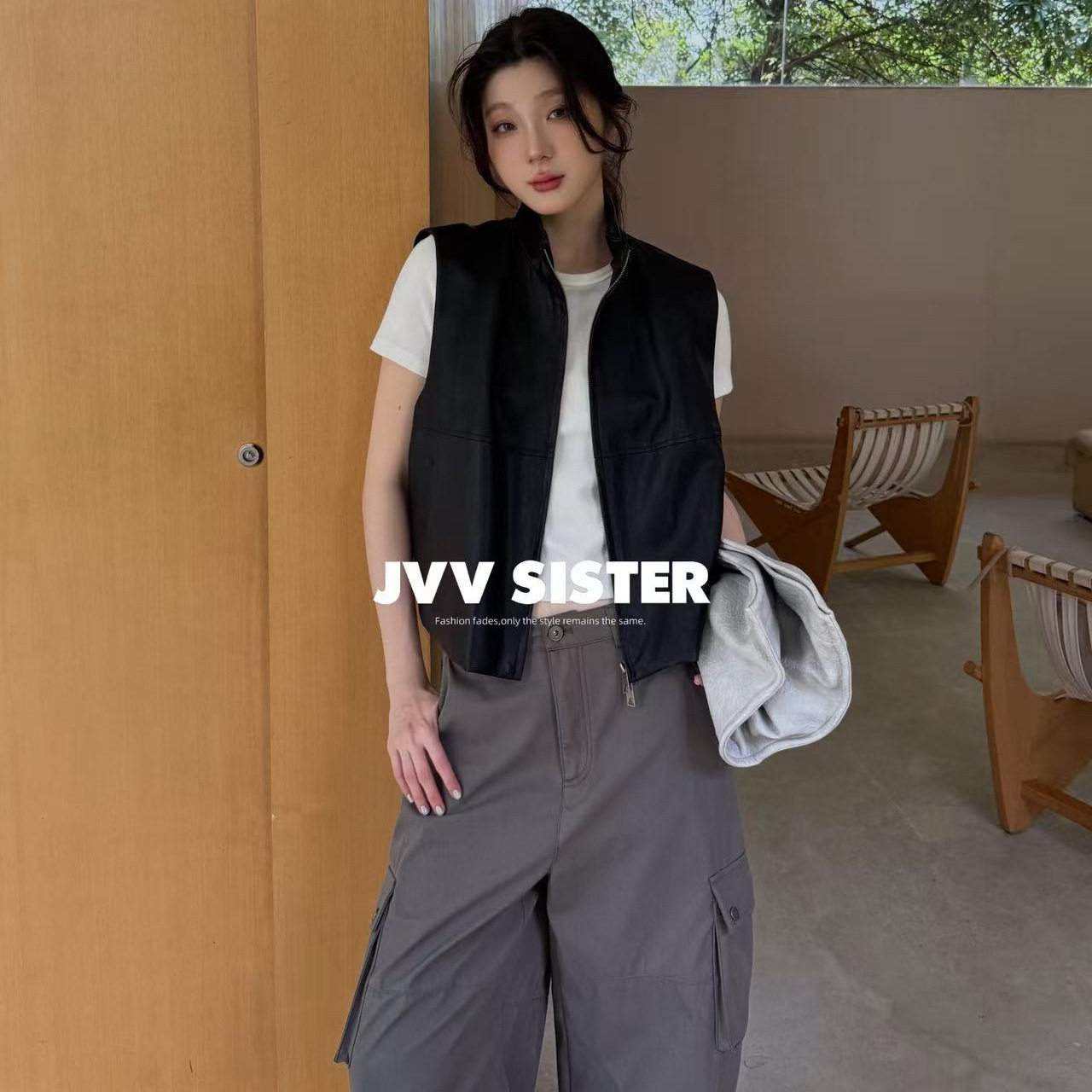 JVV十三行2026秋季新款韩系立领PU皮马甲女叠穿显瘦无袖上衣72693