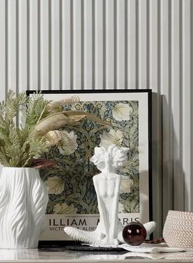 现代轻奢样板房酒柜售楼处水吧台仿真酒装饰画餐桌花艺组合摆件