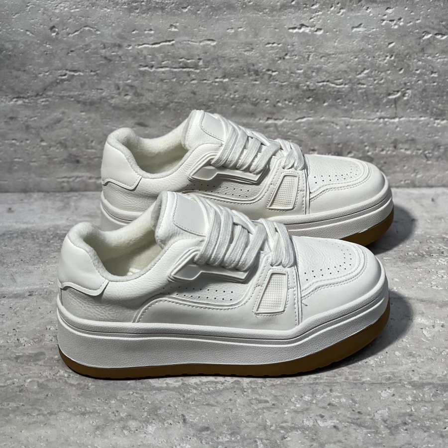 保暖系带圆头休闲鞋板鞋小白鞋女