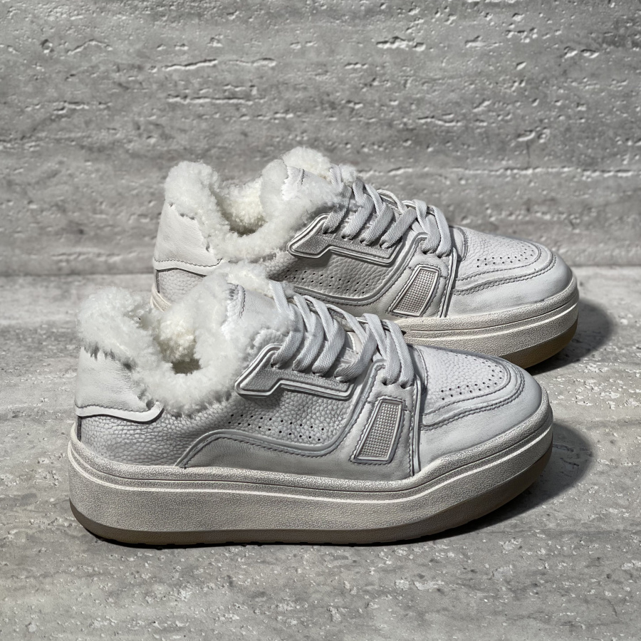 做旧加绒保暖系带休闲板鞋小白鞋